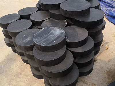 分宜县板式橡胶支座由若干层橡胶片与薄钢板经加压硫化